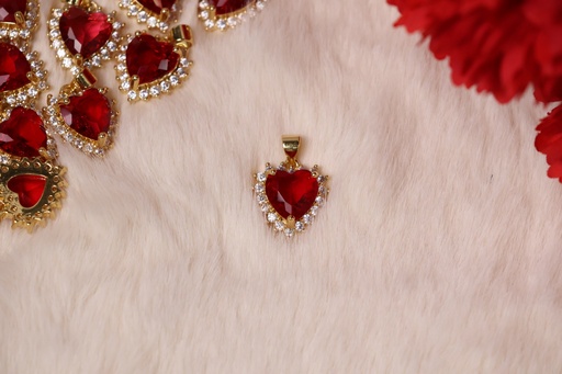 Dije de Corazon con Zirconia Rojo - Goldfilled